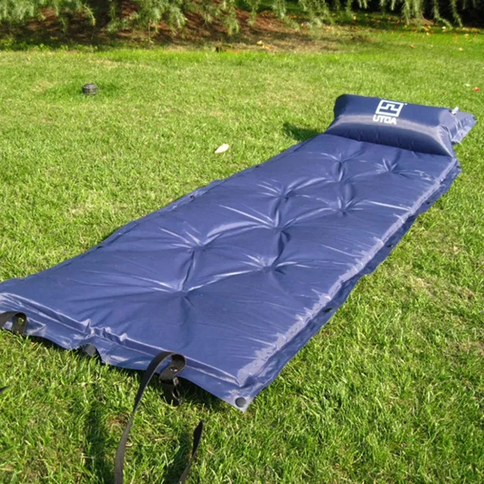 Air mattress with pillow