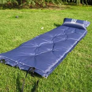 Air mattress with pillow