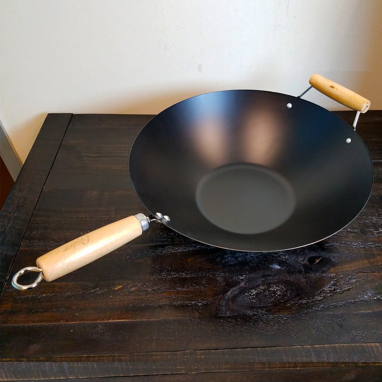 Cormac 13.7 Inch Traditional Flat Bottom Carbon Steel Wok Wooden Handles