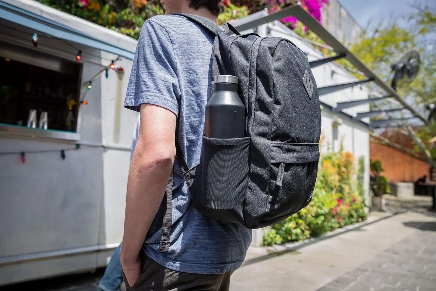 Dakine Essentials Pack 22L - Street Art, One Size