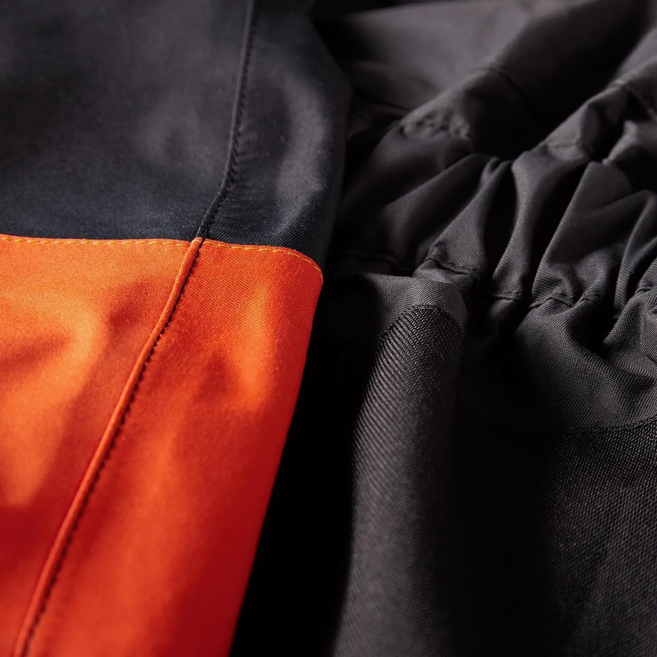 Gill Dry suit - Fully Taped & Waterproof Ideal for Watersports such as Dinghy, Sailing, Kayaking & Paddleboard