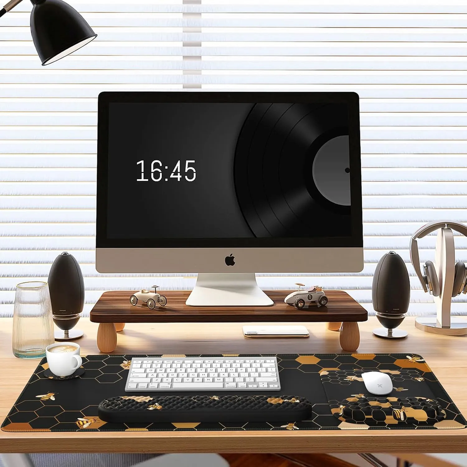 iCasso Desk Mat, 4in1 Gaming Mouse Pad with Wrist Rest, Large Computer Pad Keyboard Wrist Support Mouse Wrist Rest Coaster Set with Ergonomic Design, Non-Slip for Home Office Desk, Honeycomb