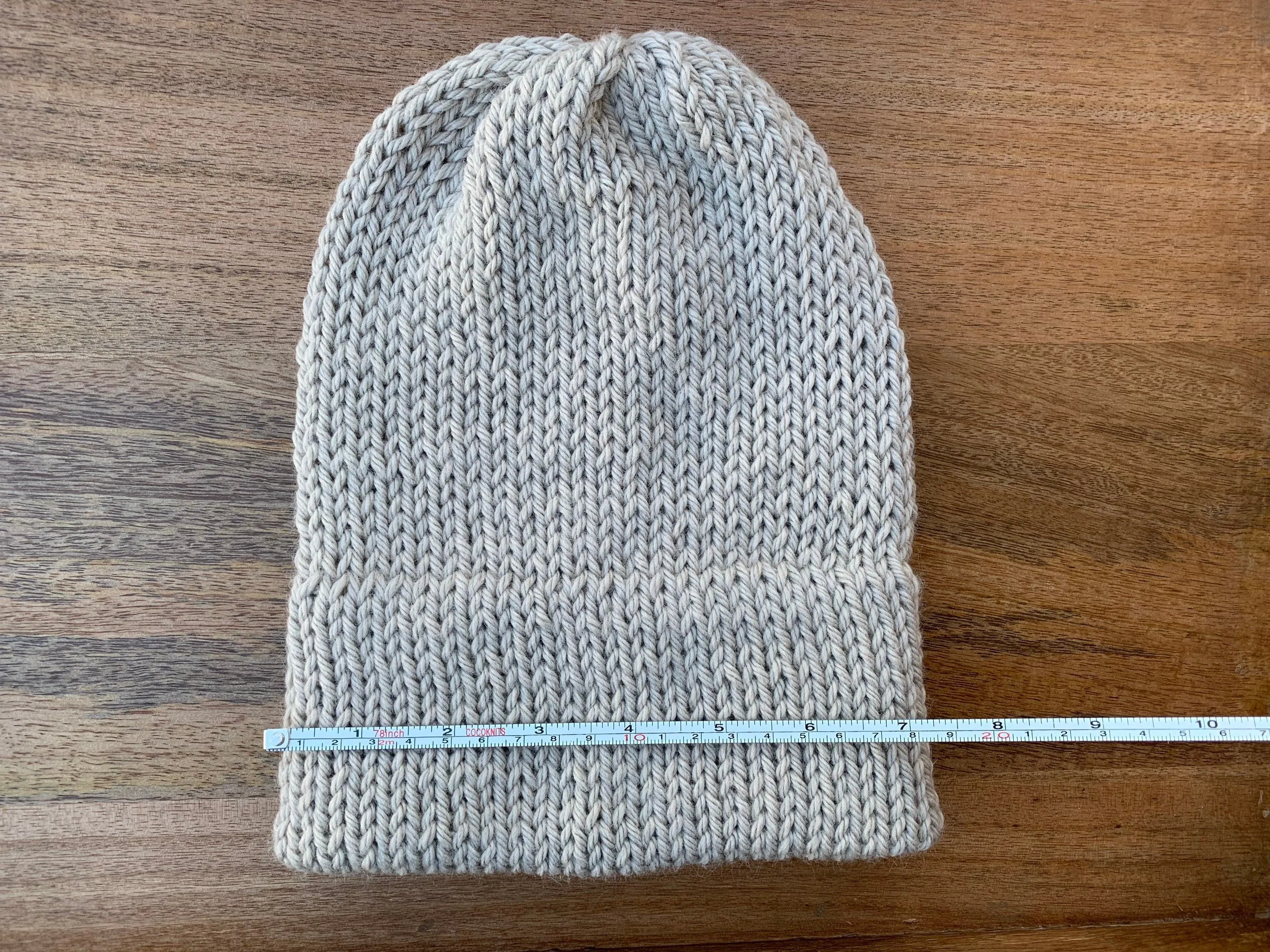 Lightweight Beanie in Sand