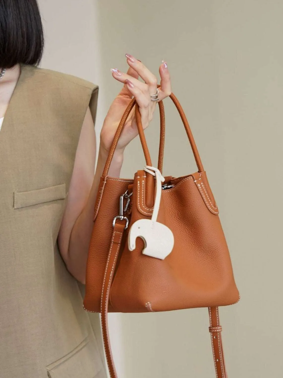 Lightweight Soft Leather Bucket Bag