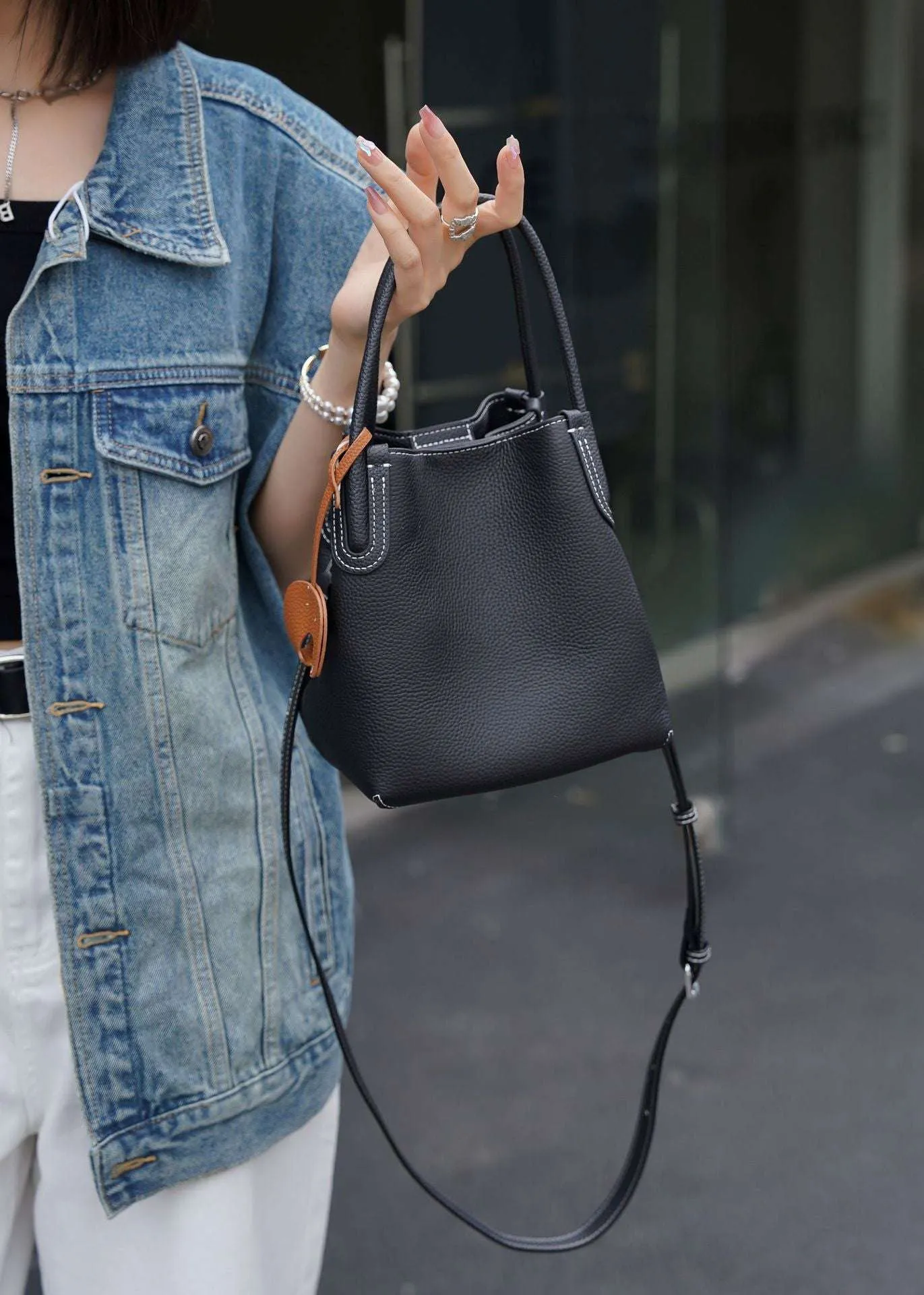 Lightweight Soft Leather Bucket Bag
