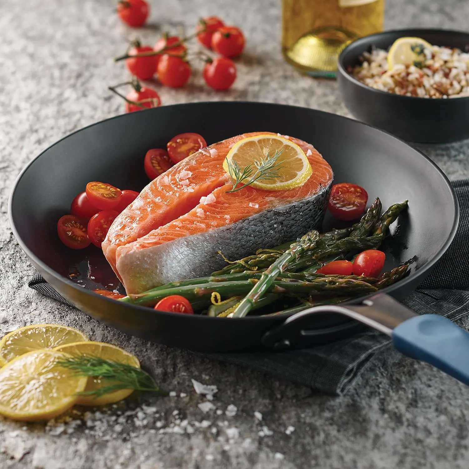 Tramontina Carbon Steel 12-Inch Large Frying Pan with Silicone Grip, Naturally Non Stick Skillet, Oven Safe