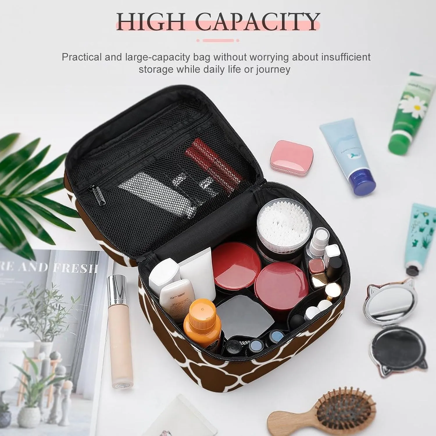 Travel Makeup Bag, Quatrefoil Brown White Cosmetic Bags for Women Large Capacity Waterproof Toiletry Bag Make up Organizer