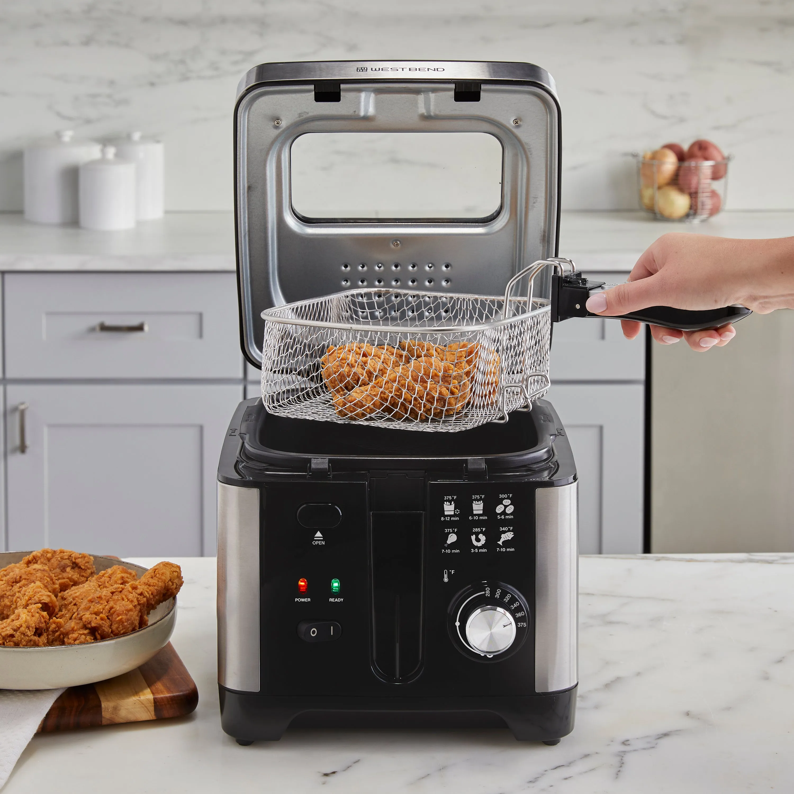 West Bend Deep Fryer, 3L Capacity